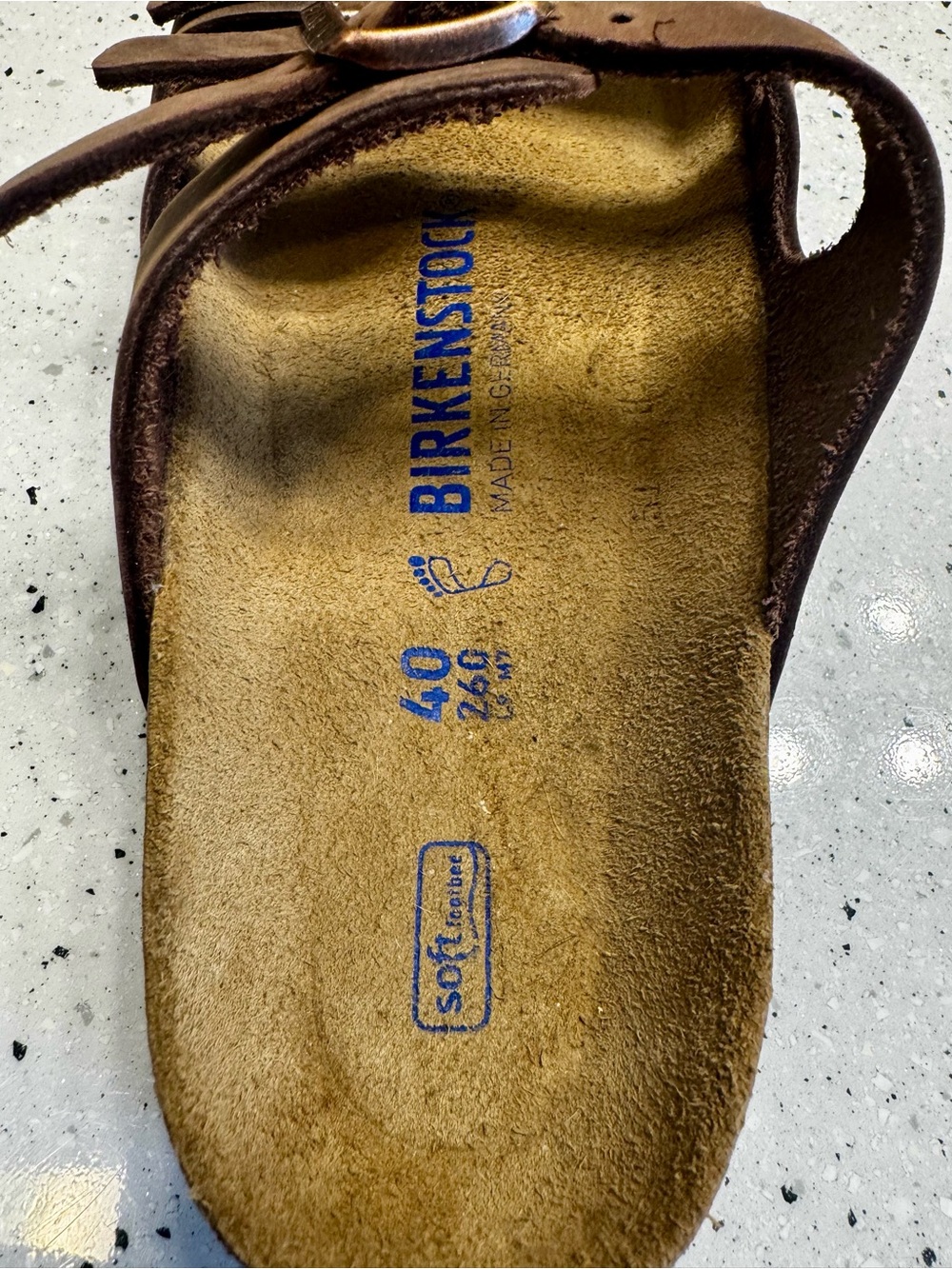 NEW Birkenstock Brown Leather Triple-Strap Sandals with Copper Buckles - Picture 6 of 8